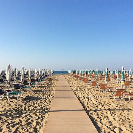 Appartamenti Casa Del Mare Bibione Exterior foto